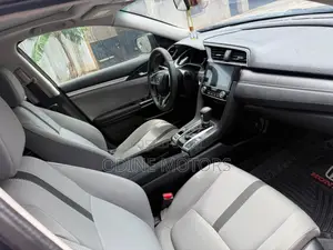 Honda Civic 2019 Gray