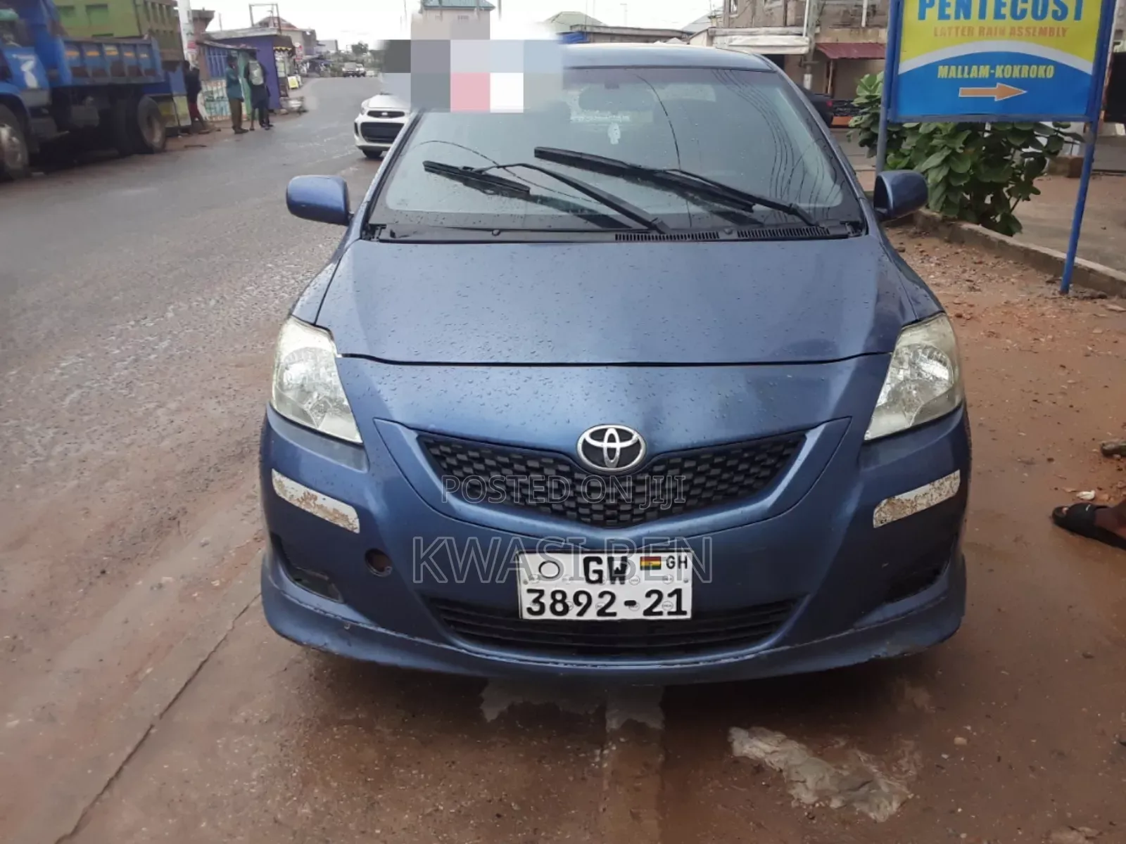 Toyota Belta 2010 Blue