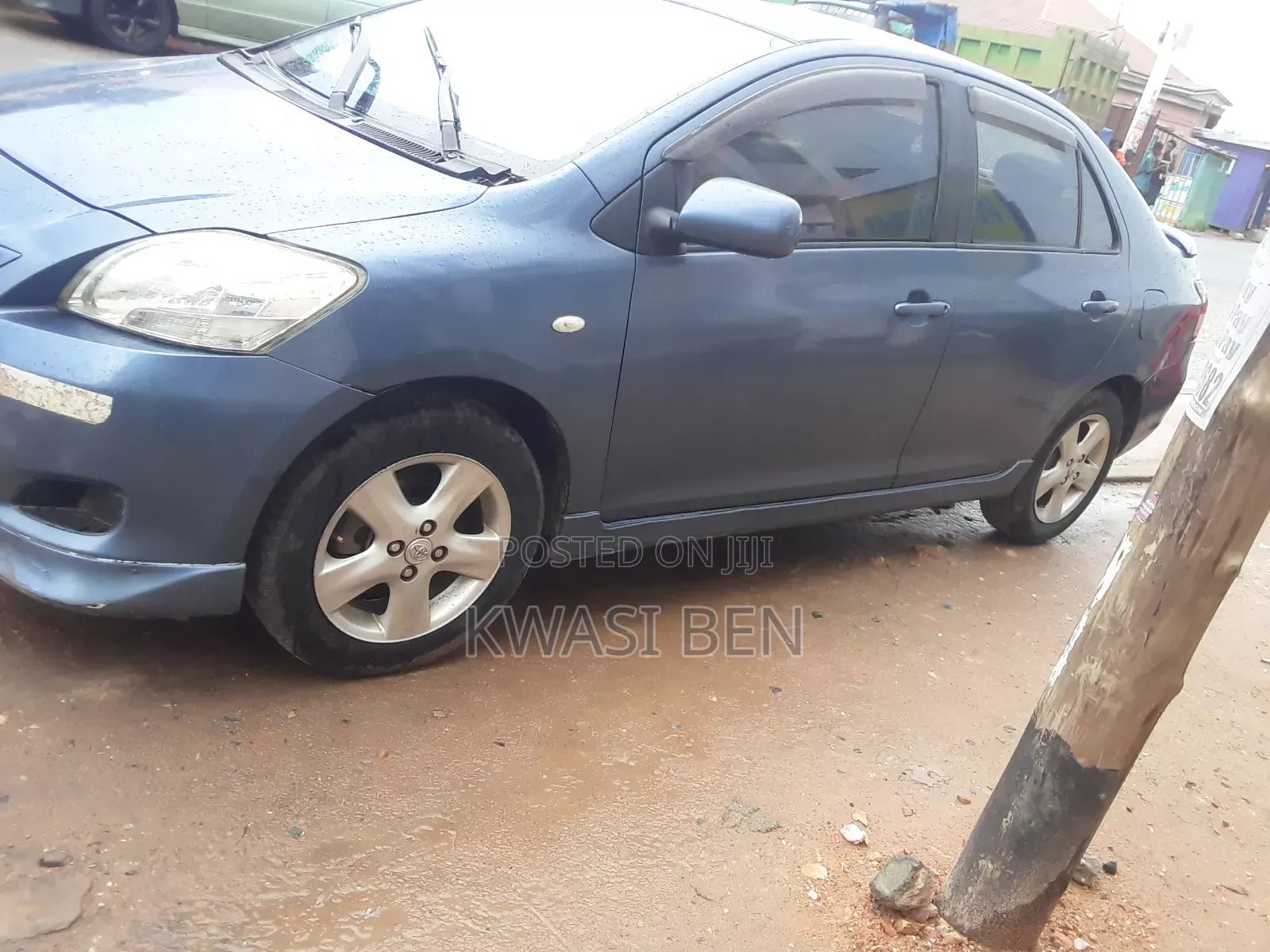 Toyota Belta 2010 Blue