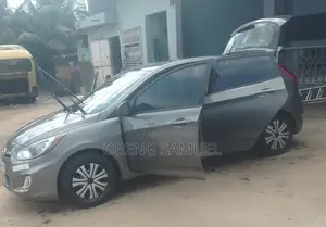Hyundai Accent 2012 Gray