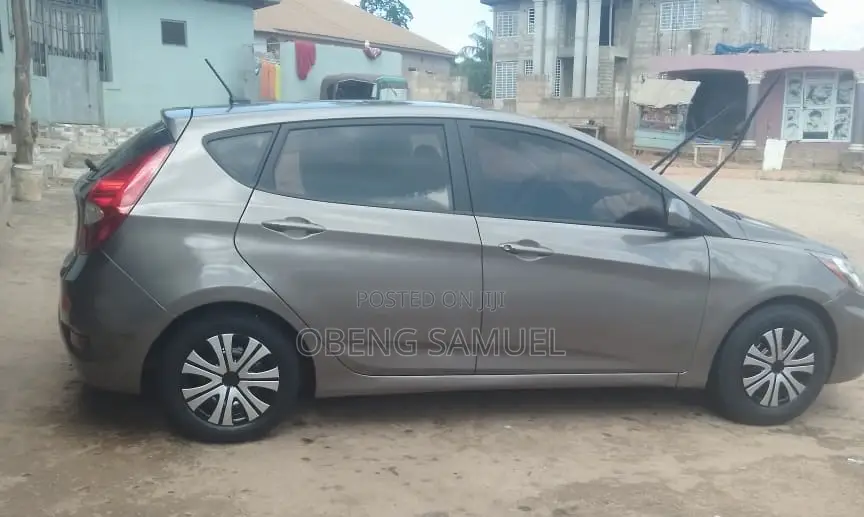 Hyundai Accent 2012 Gray