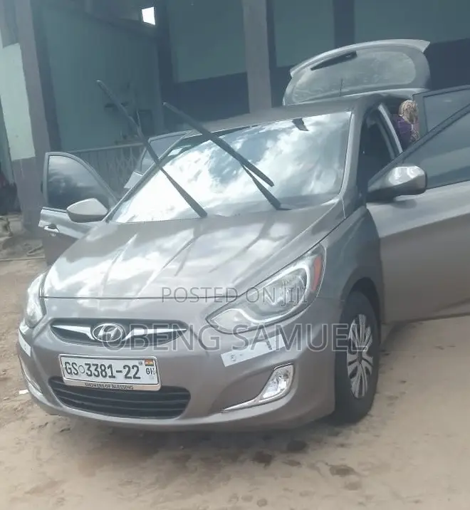 Hyundai Accent 2012 Gray