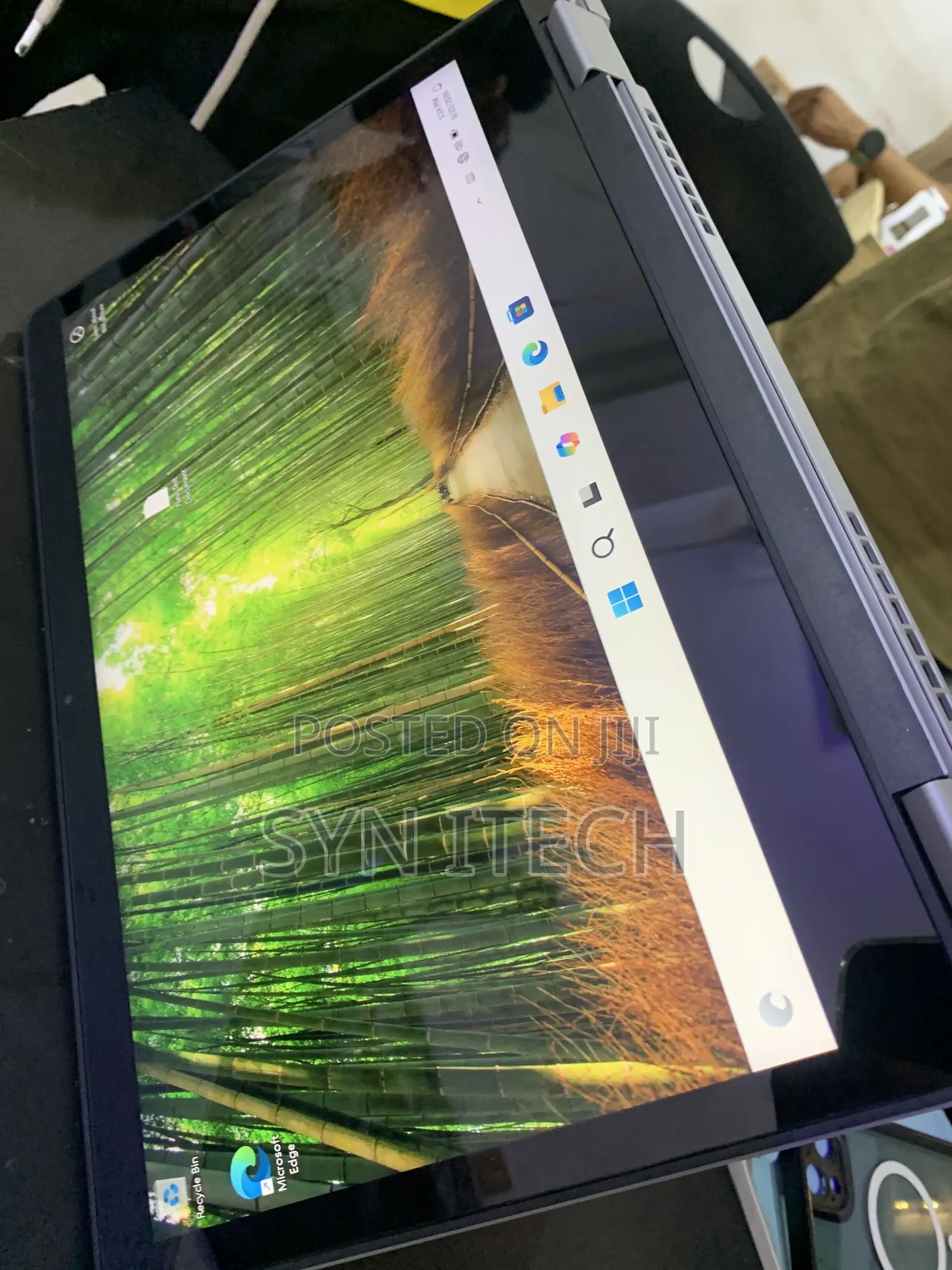 New Laptop Dell Latitude 3310 8GB Intel Core i5 SSD 256GB