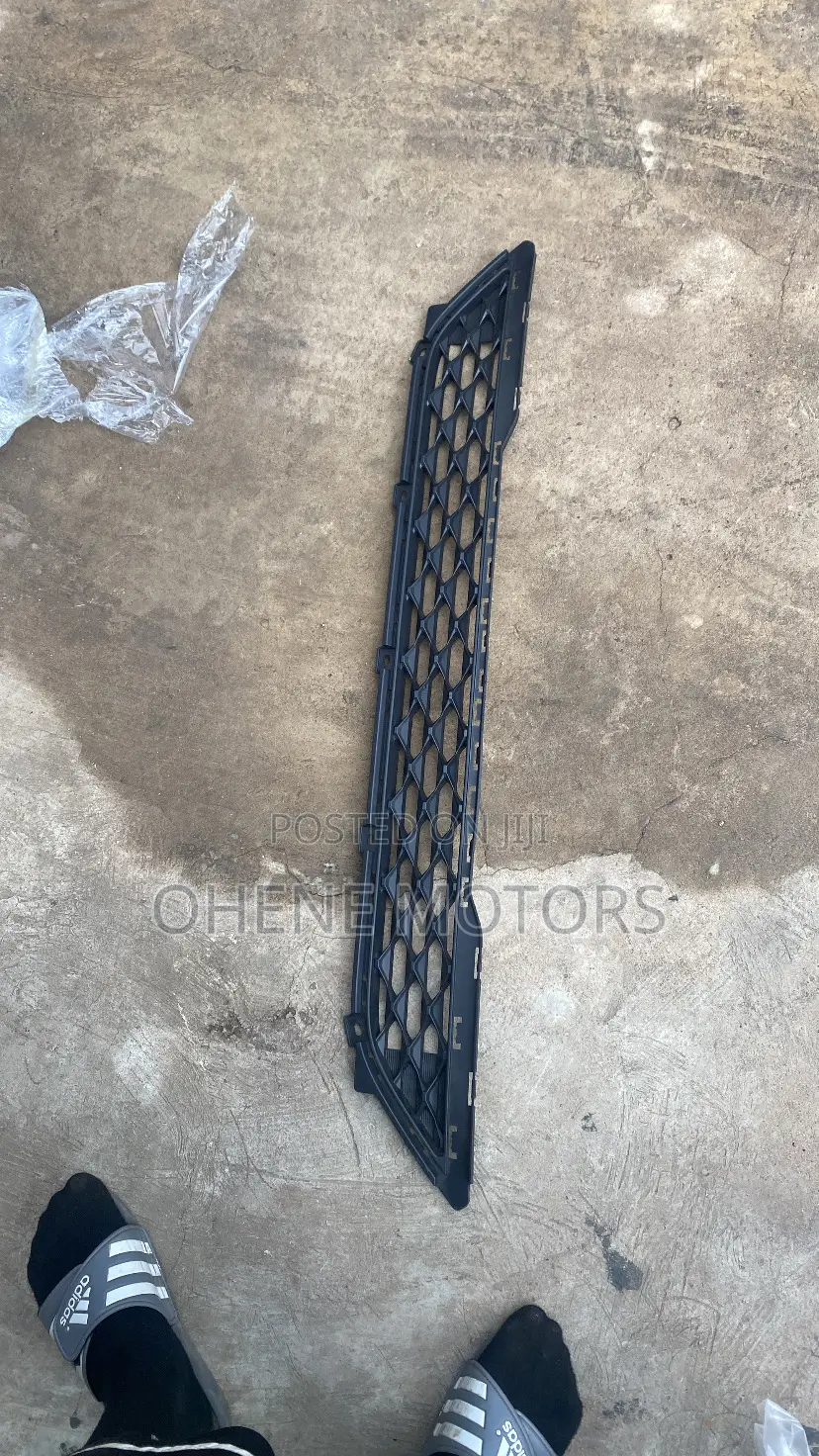 Hyundai Tucson 2019-2022 Front Bumper Lower Grille