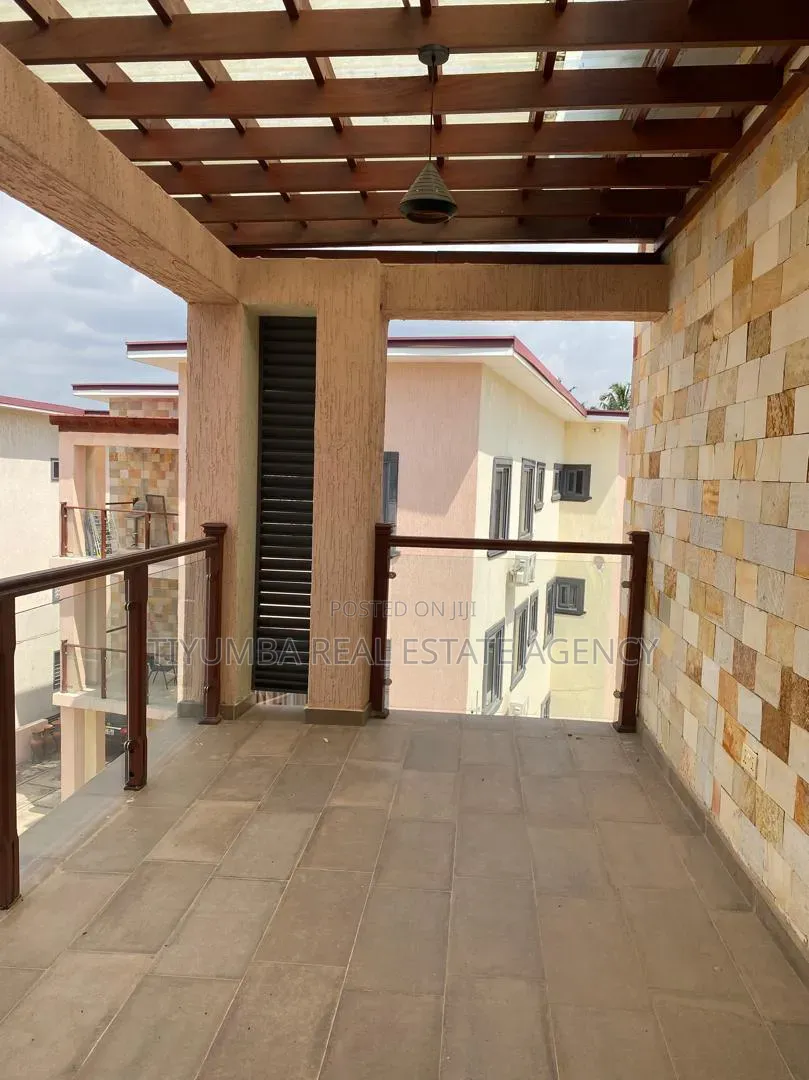4bdrm House in Tiyumba Real Estate, Mile 7 for sale