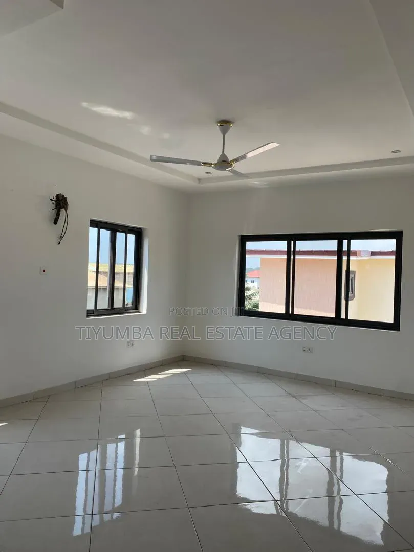 4bdrm House in Tiyumba Real Estate, Mile 7 for sale