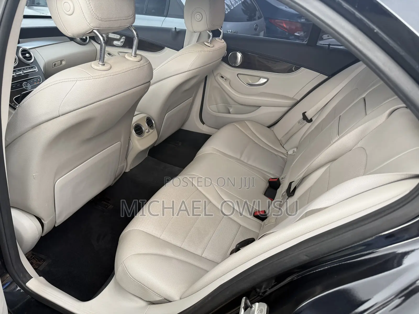 Mercedes-Benz C300 2016 Black