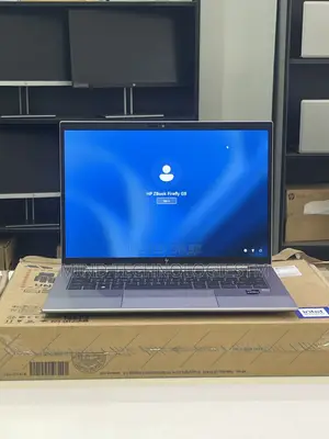 New Laptop HP ZBook Firefly 14 G10 16GB Intel Core i5 SSD 256GB