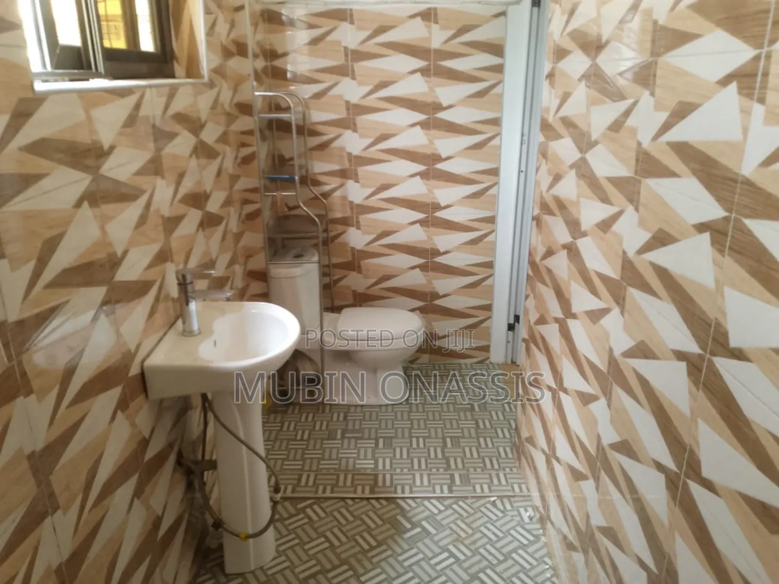 1bdrm Apartment in Iterms Propartys, Frafraha for rent