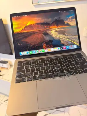 Laptop Apple MacBook Pro 2019 8GB Intel Core i5 SSD 128GB