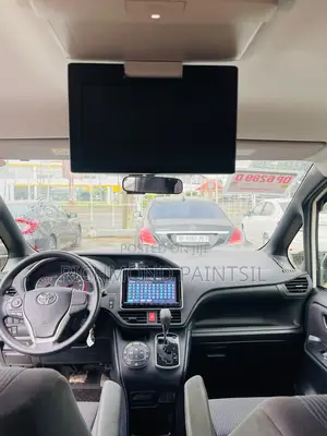 Toyota Voxy 2015 White
