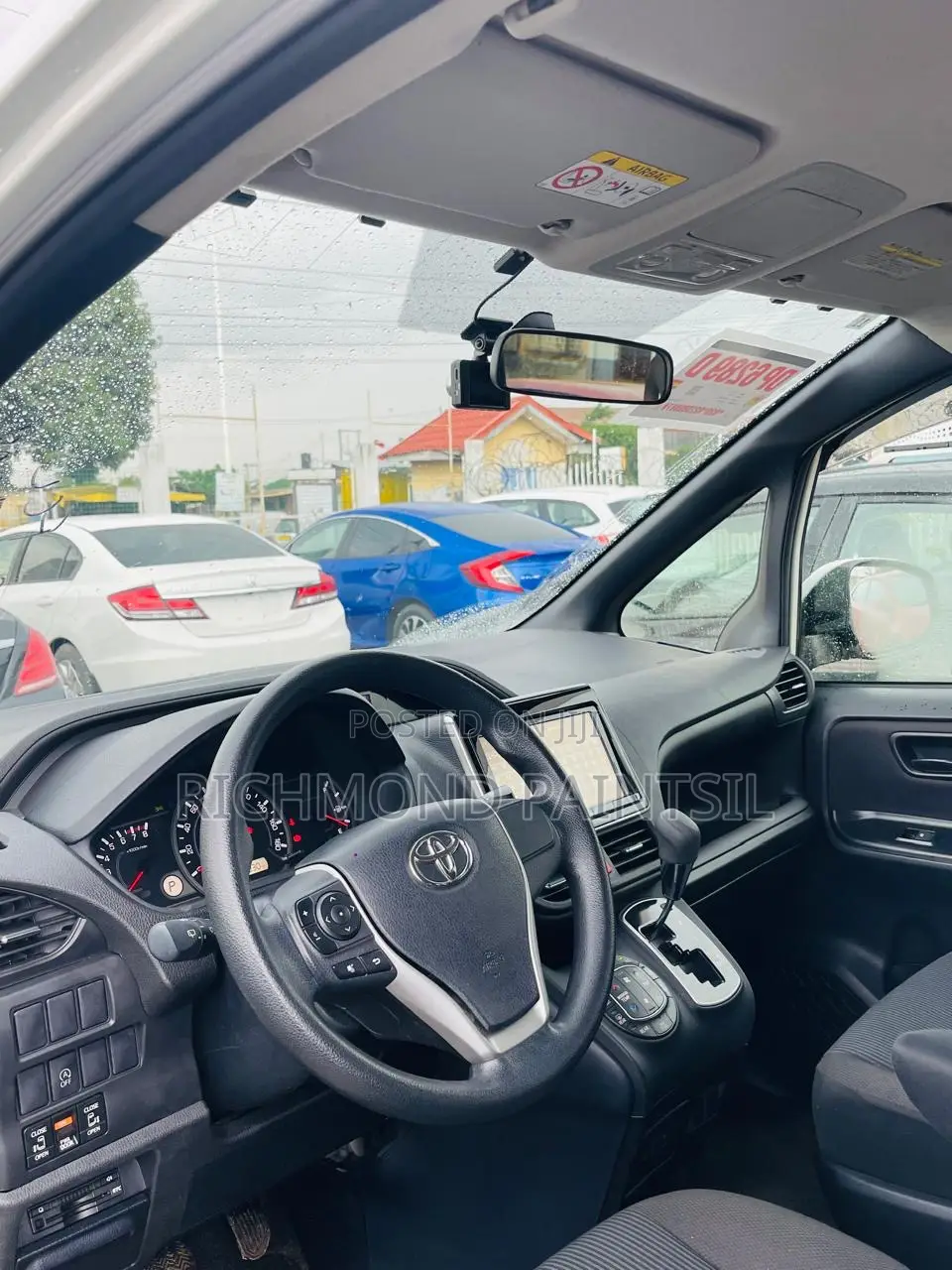 Toyota Voxy 2015 White