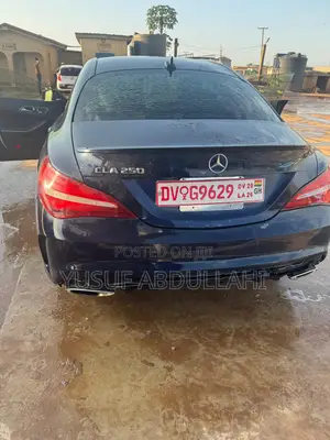 Mercedes-Benz CLA-Class CLA 250 Sedan 2018 Blue