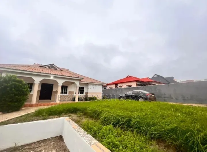 Furnished 4bdrm House in J&J Estate Limited, Ejisu-Juaben Municipal