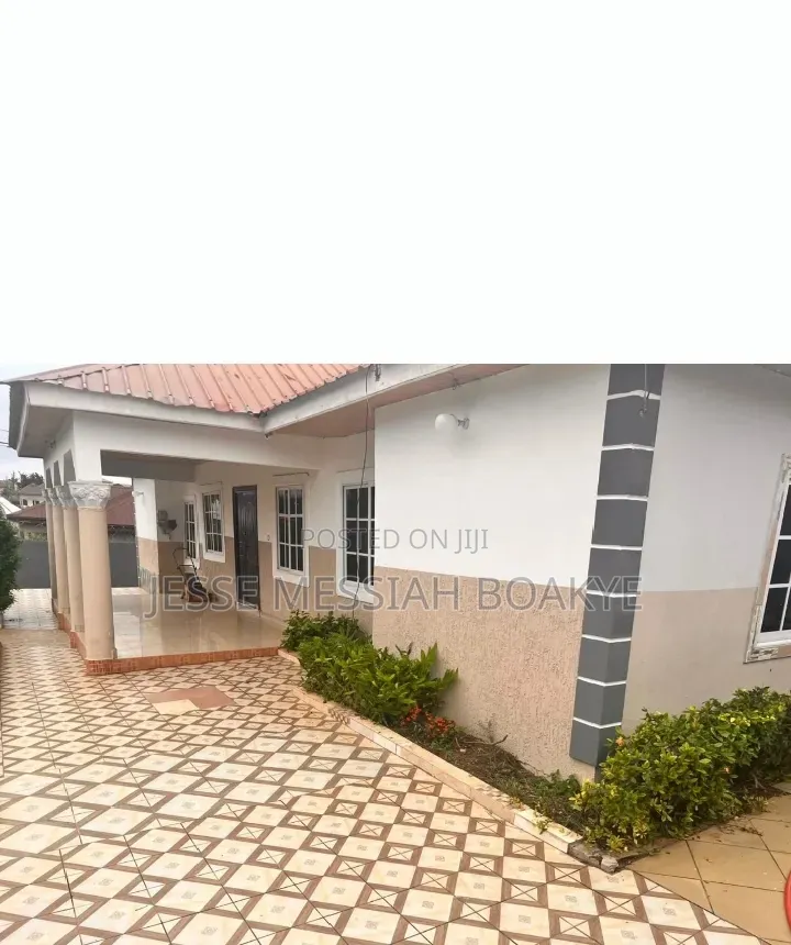 Furnished 4bdrm House in J&J Estate Limited, Ejisu-Juaben Municipal