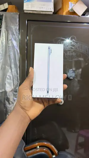 New Apple iPhone Air 256 GB Blue