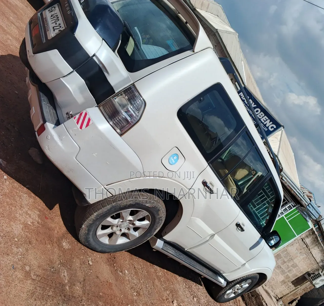 Mitsubishi Pajero 2014 White