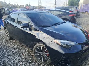 Toyota Corolla 2015 Black