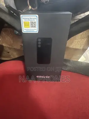 New Samsung Galaxy S23 128 GB Silver