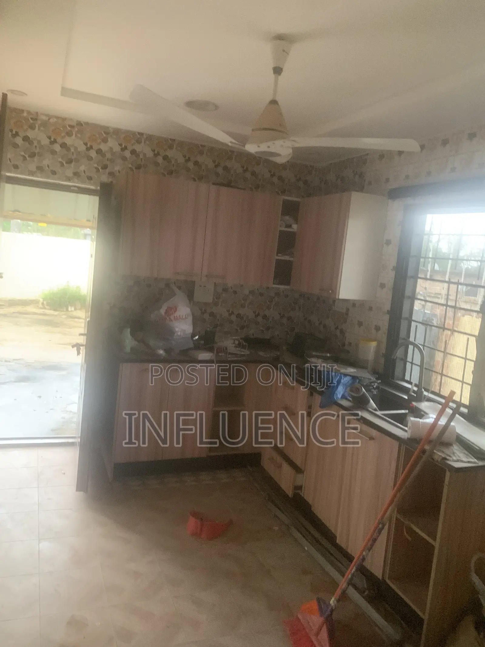 3bdrm House in Lakeside, East Legon for rent