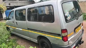 Toyota HiAce 2008 Red