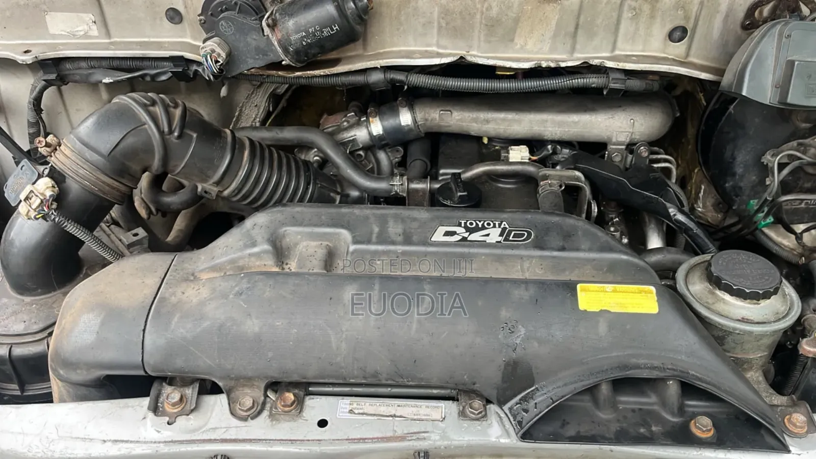 Toyota HiAce 2008 Red