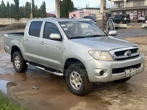 Toyota Hilux 2.5 D-4D SRX 2009 Silver