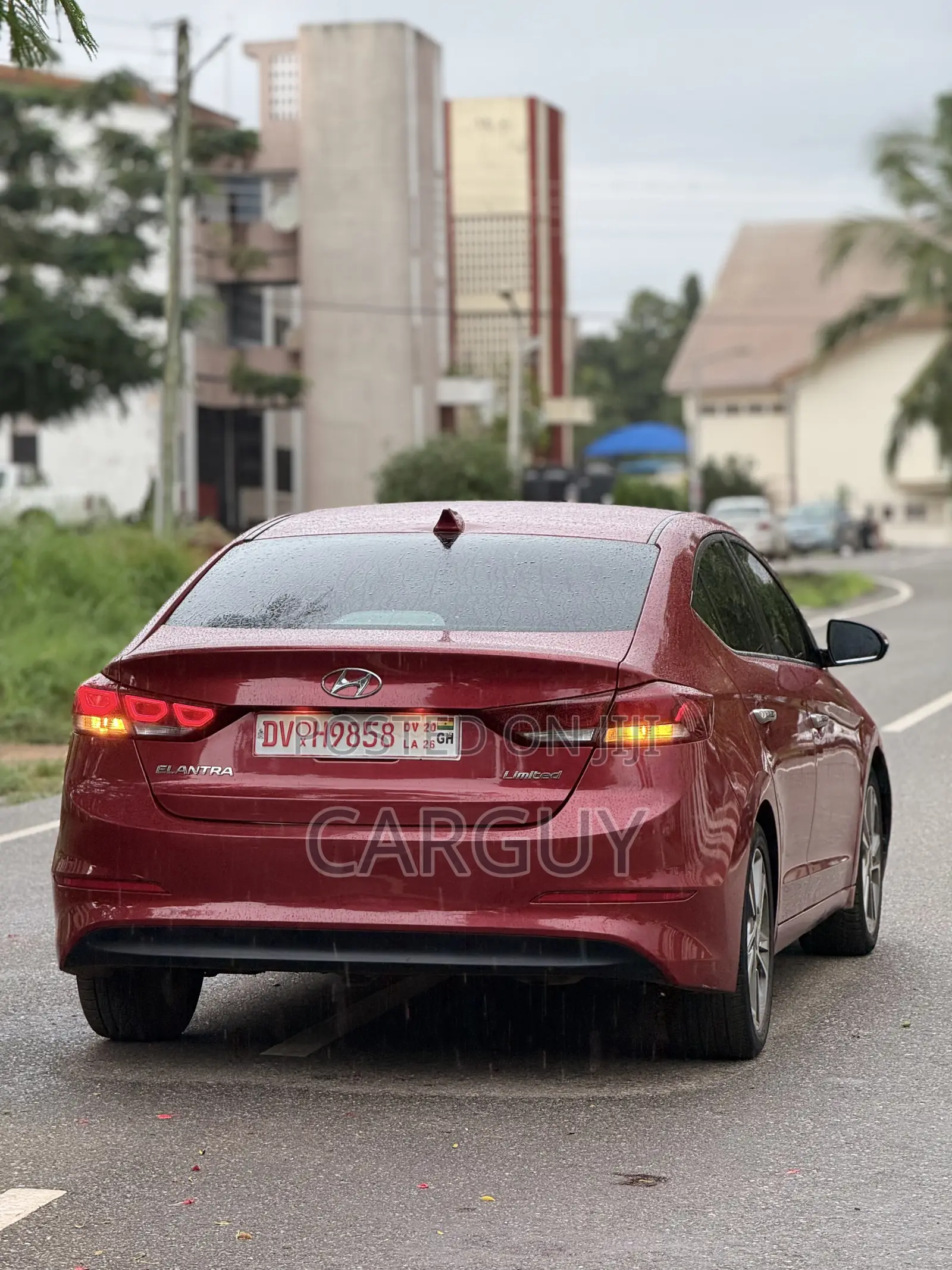 Hyundai Elantra Limited Sedan FWD (2.0L 4cyl 6A) 2017 Red