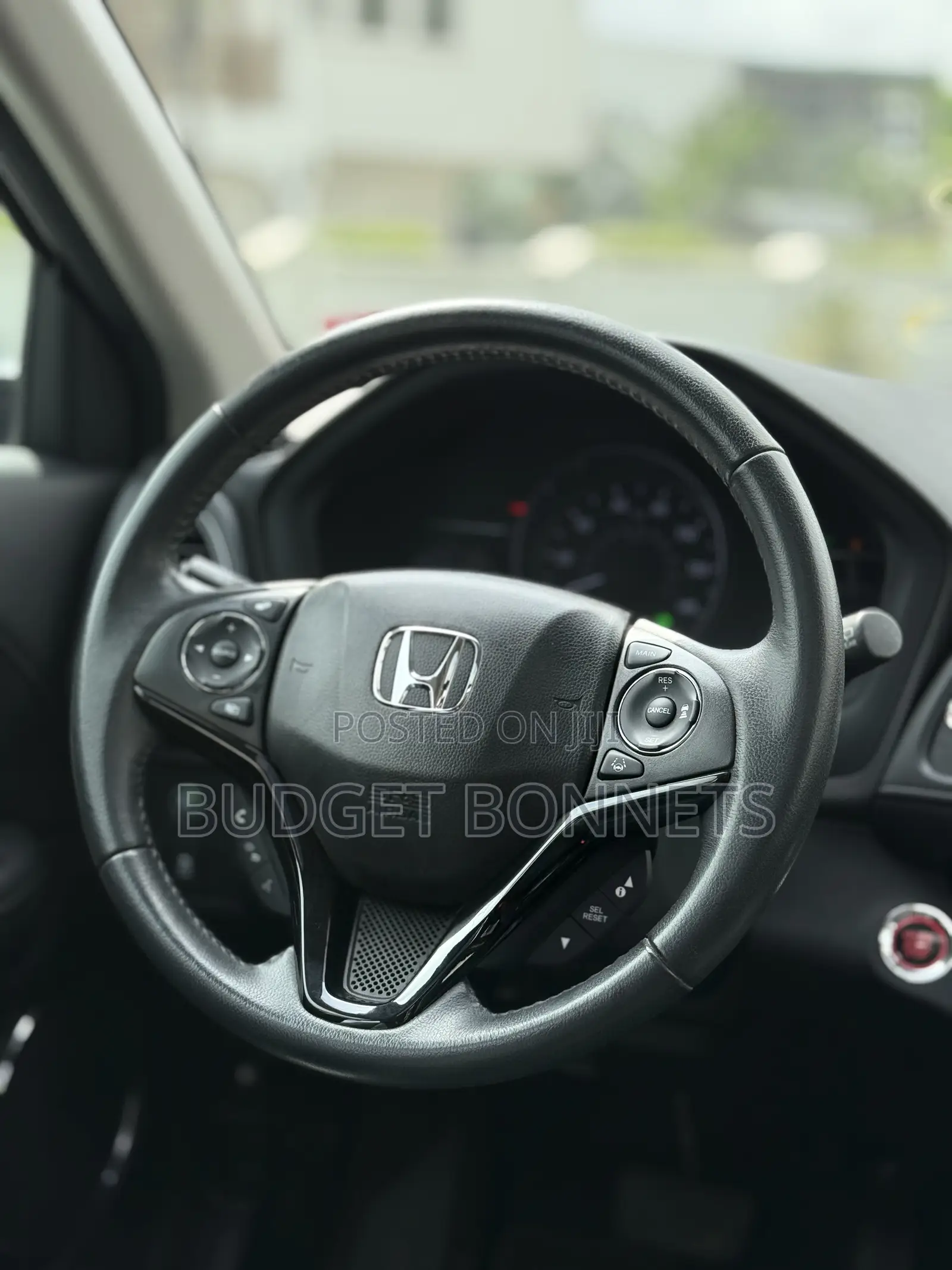 Honda HR-V Touring AWD 2019 Silver