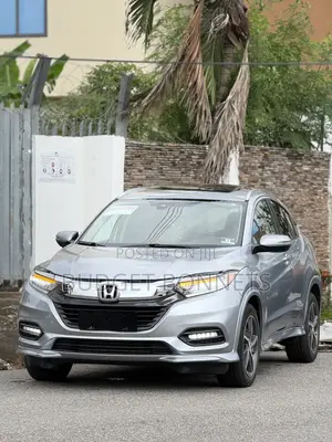 Honda HR-V Touring AWD 2019 Silver