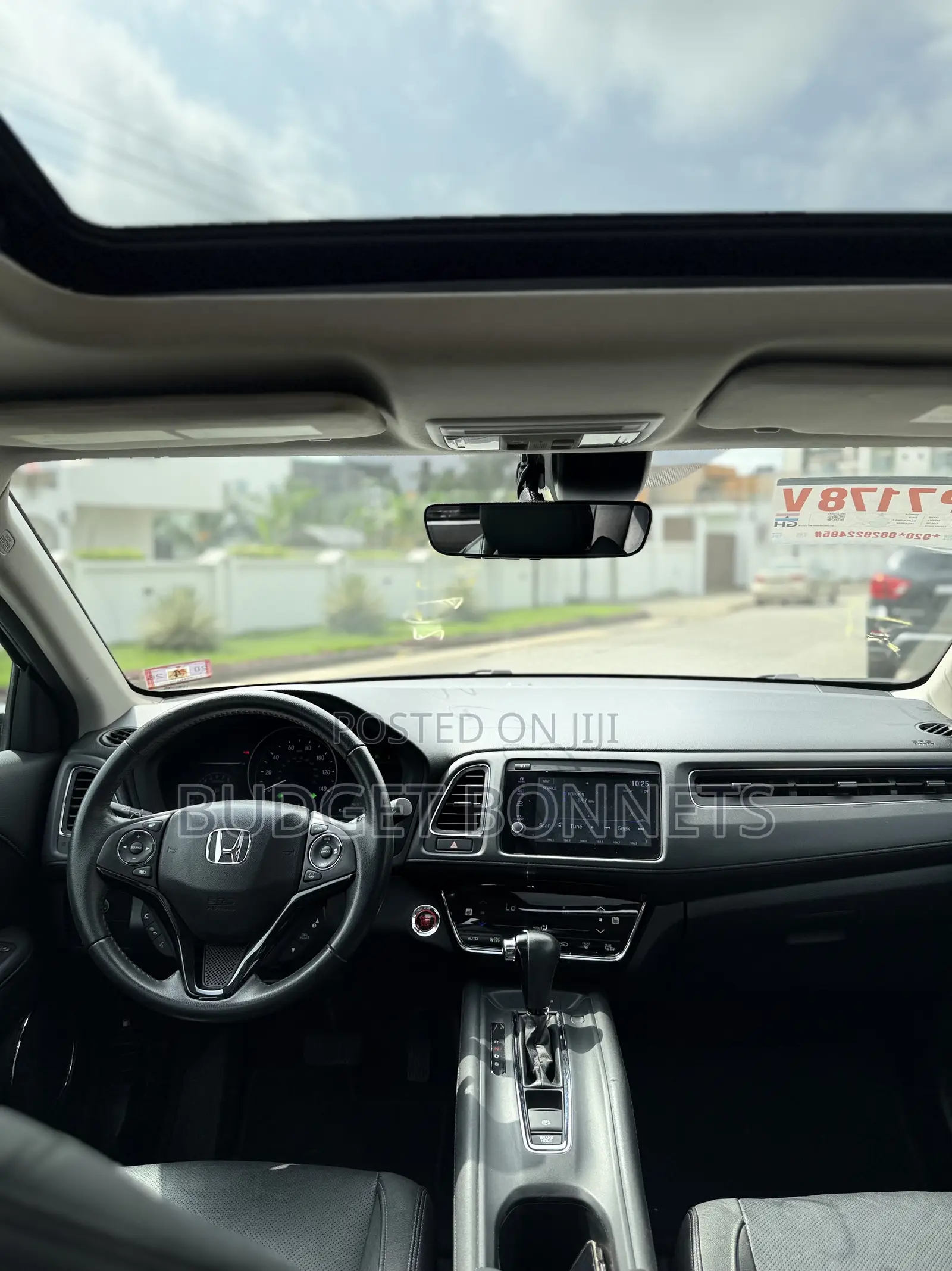 Honda HR-V Touring AWD 2019 Silver