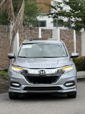 Honda HR-V Touring AWD 2019 Silver