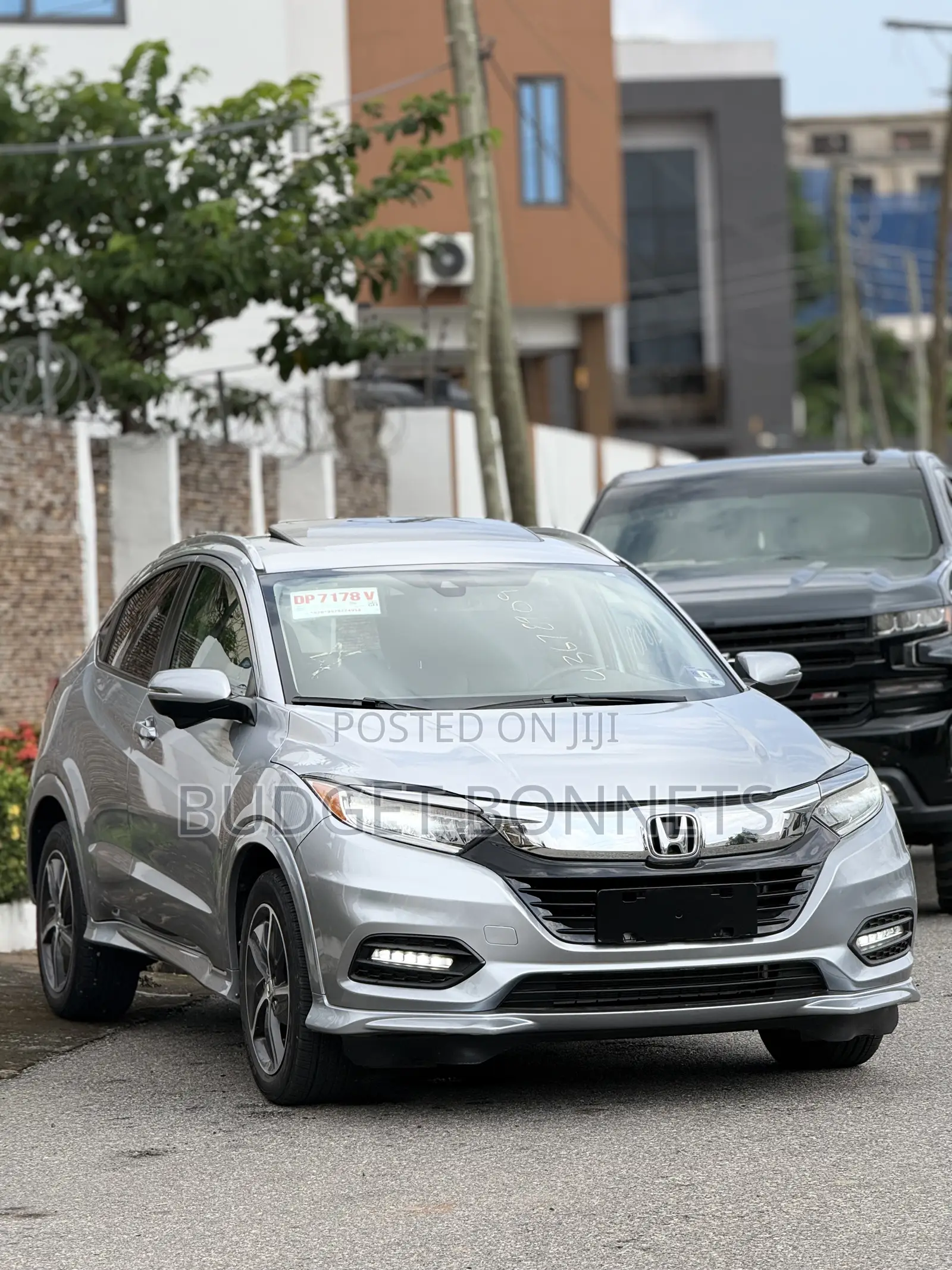 Honda HR-V Touring AWD 2019 Silver