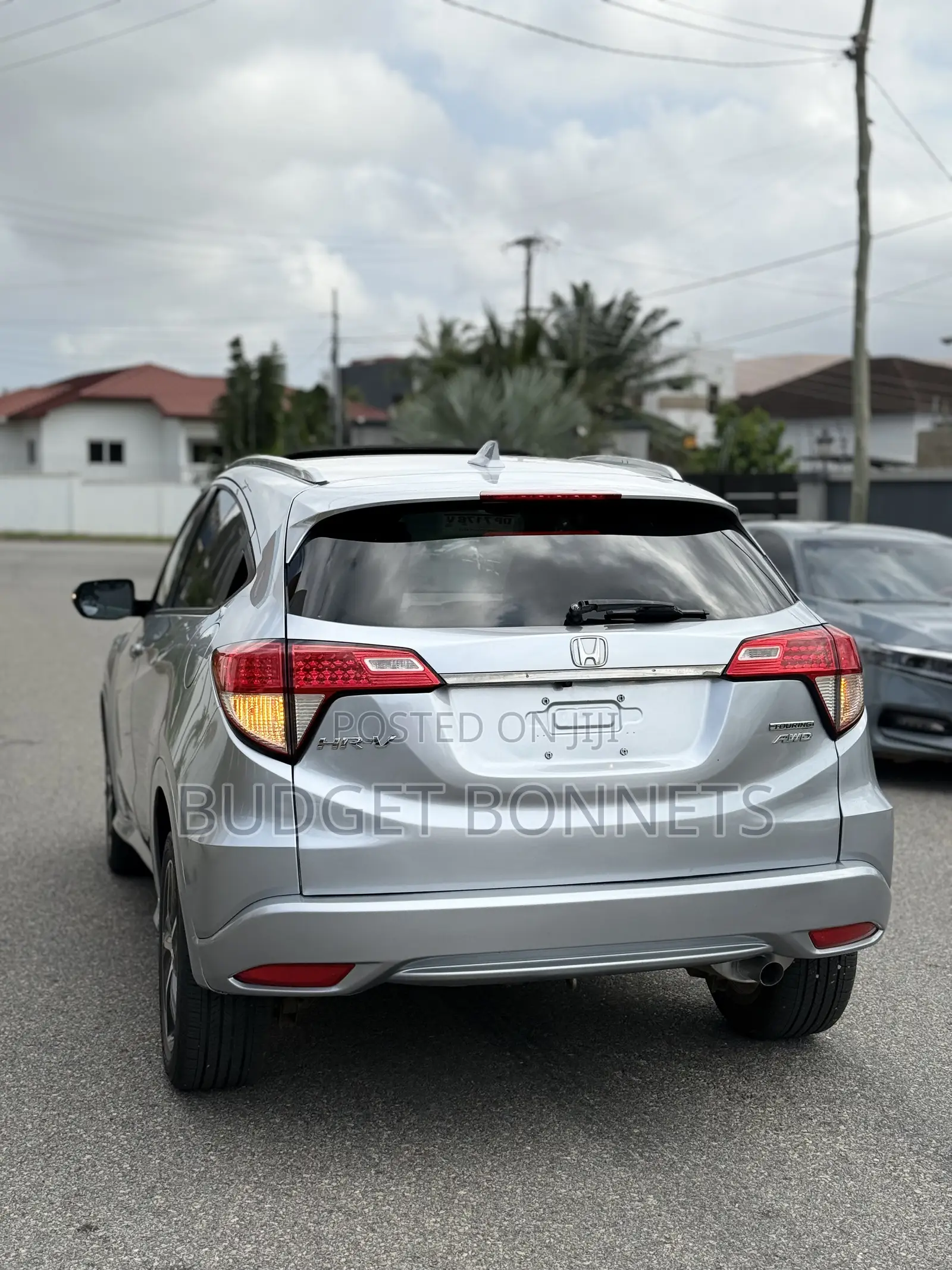 Honda HR-V Touring AWD 2019 Silver