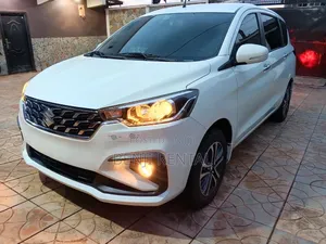 Suzuki Ertiga 2025 White