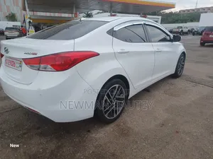 Hyundai Avante 2013 White