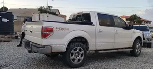 Ford F-150 Lariat 4dr SuperCrew 4WD 5.5 ft. SB (5.0L 8cyl 6A) 2014