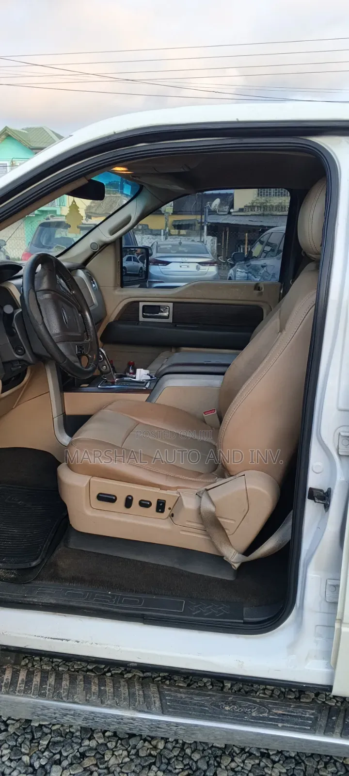 Ford F-150 Lariat 4dr SuperCrew 4WD 5.5 ft. SB (5.0L 8cyl 6A) 2014