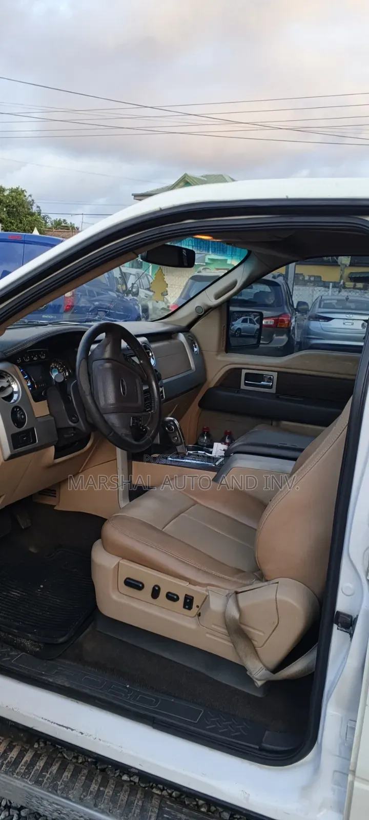Ford F-150 Lariat 4dr SuperCrew 4WD 5.5 ft. SB (5.0L 8cyl 6A) 2014