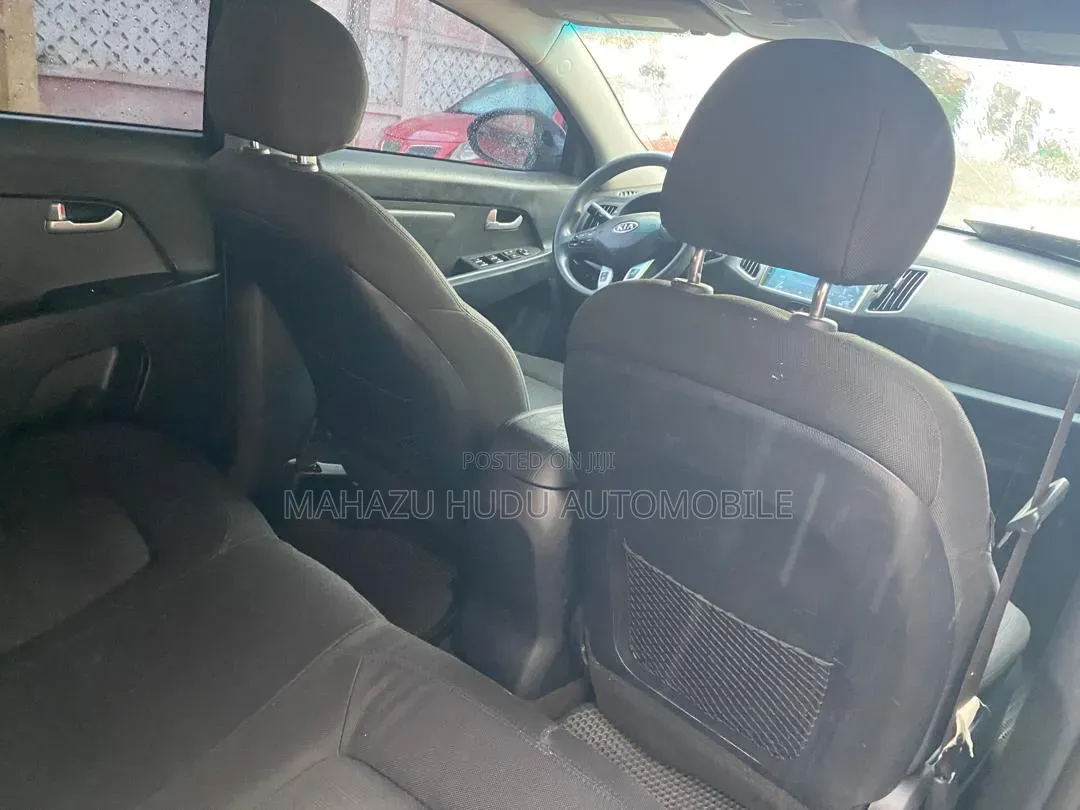 Kia Sportage LX 4dr SUV AWD (2.4L 4cyl 6A) 2013 Matt Black