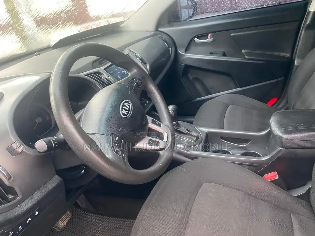 Kia Sportage LX 4dr SUV AWD (2.4L 4cyl 6A) 2013 Matt Black