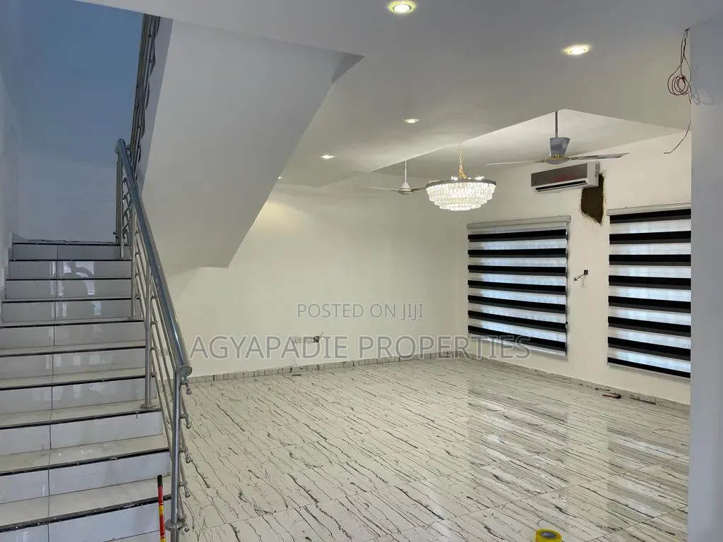 4bdrm House in Ofankor Hills, Post Office Area for rent