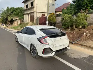 Honda Civic EX 4dr Hatchback (1.5L 4cyl) 2017 White