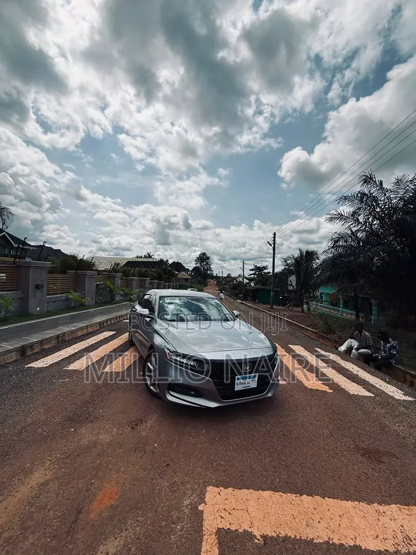 Honda Accord 2018 Silver