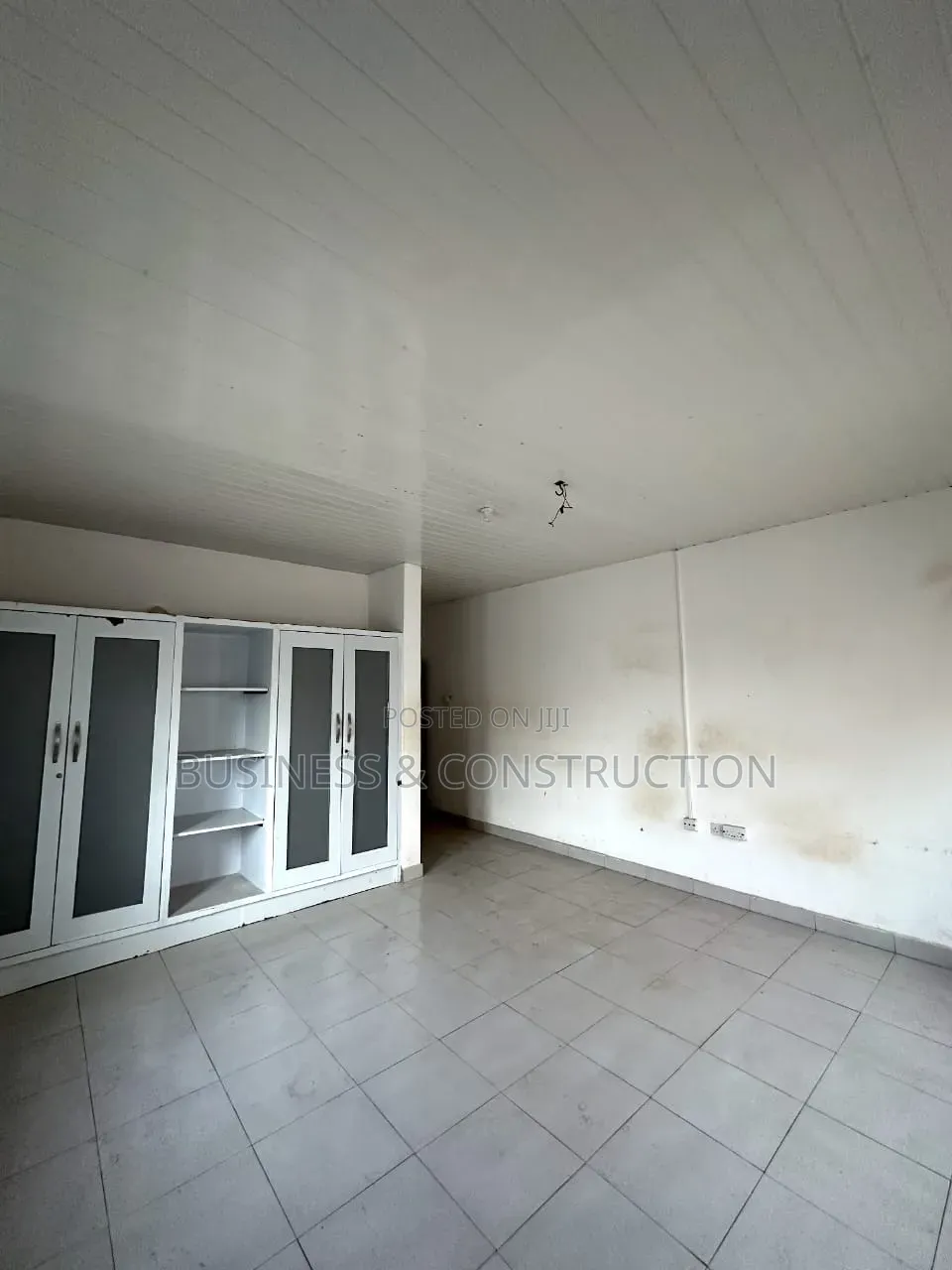 Furnished 5bdrm Mansion in Tema Metropolitan for rent
