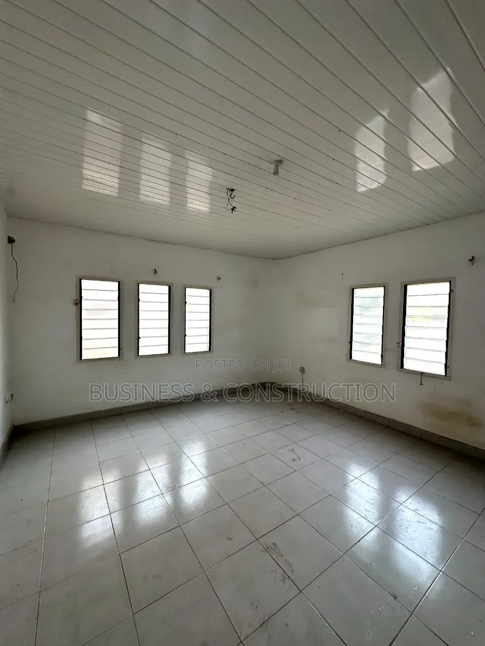 Furnished 5bdrm Mansion in Tema Metropolitan for rent