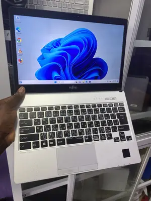 Laptop Fujitsu Lifebook AH532 8GB Intel Core i5 SSD 128GB