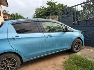 Toyota Vitz 1.0 FWD 3dr 2016 Blue
