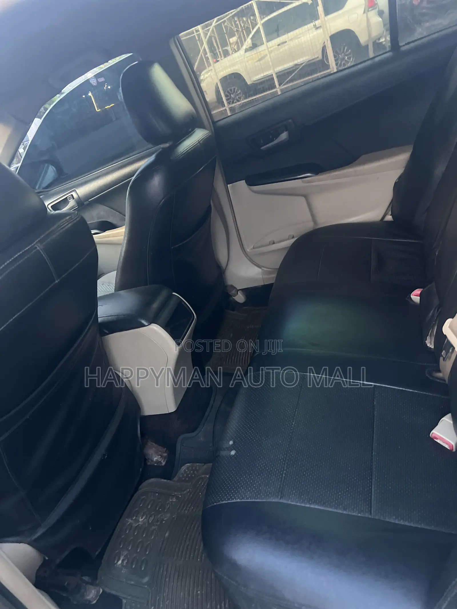 Toyota Camry LE 4dr Sedan (2.5L 4cyl 6A) 2013 Gray