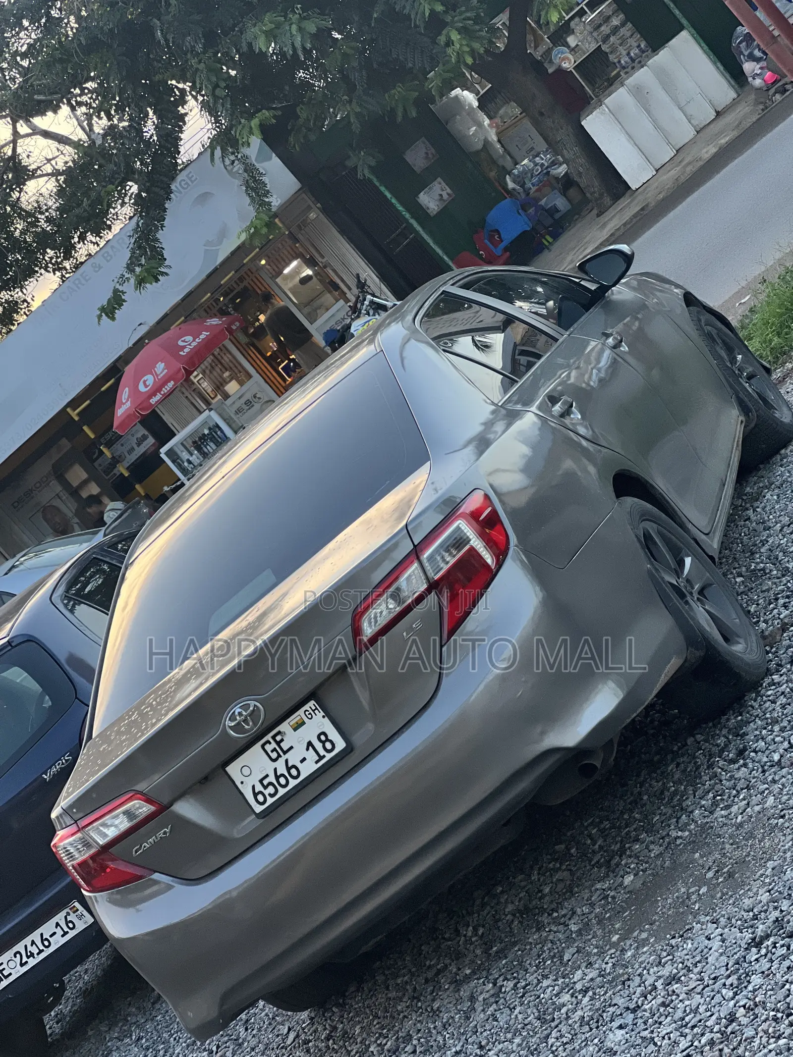 Toyota Camry LE 4dr Sedan (2.5L 4cyl 6A) 2013 Gray